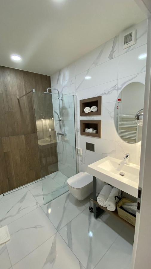 Aparthotel Nox Cluj-Napoca Exteriör bild