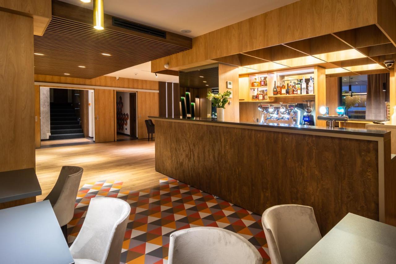Aparthotel Nox Cluj-Napoca Exteriör bild