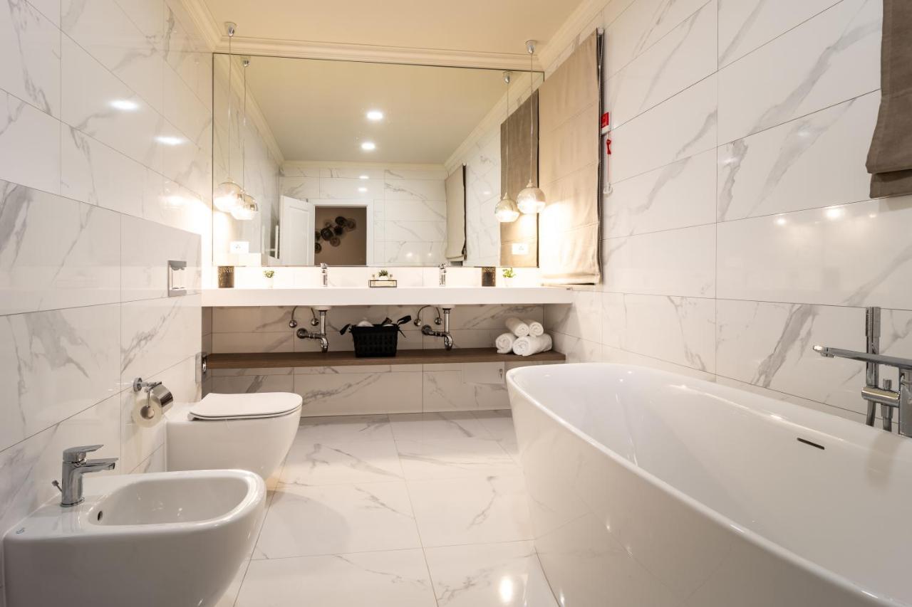 Aparthotel Nox Cluj-Napoca Exteriör bild